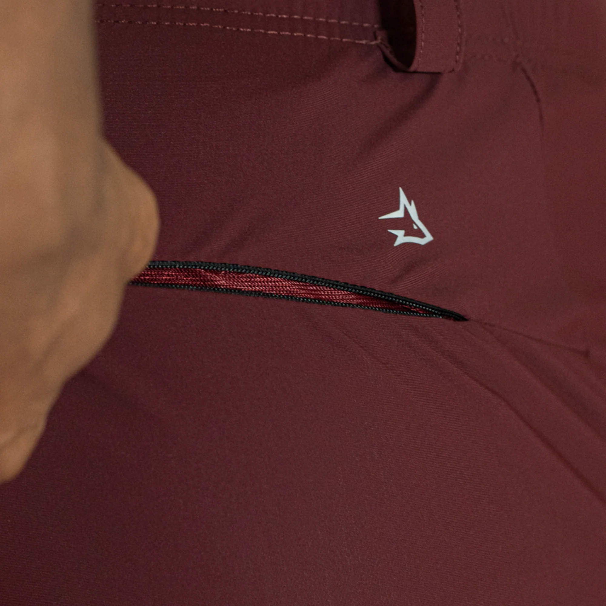 Bermuda Dry Fit Performance Vinho - Image 4