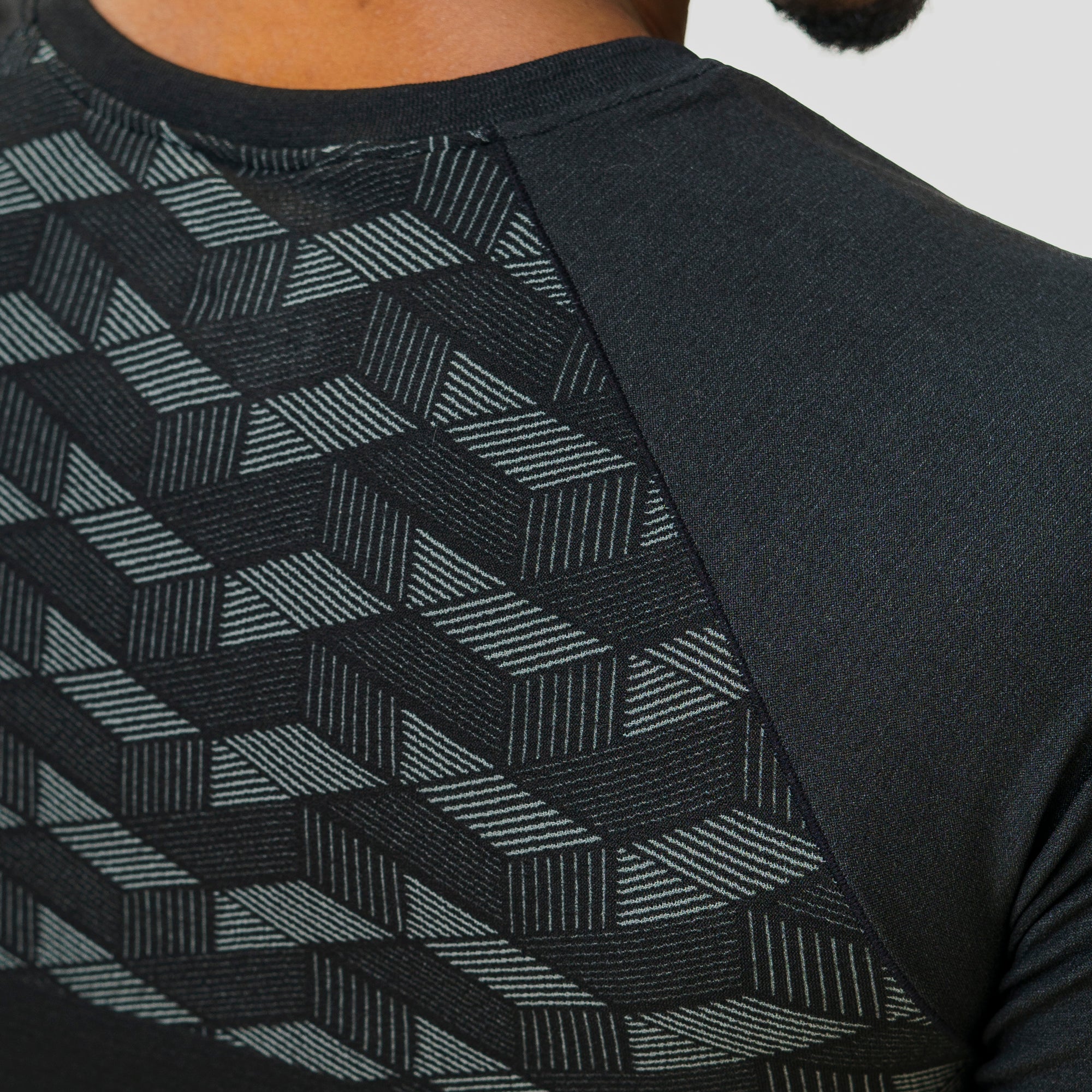 Camiseta Apex Dry Holographic Preto - Sem Costura - Image 7