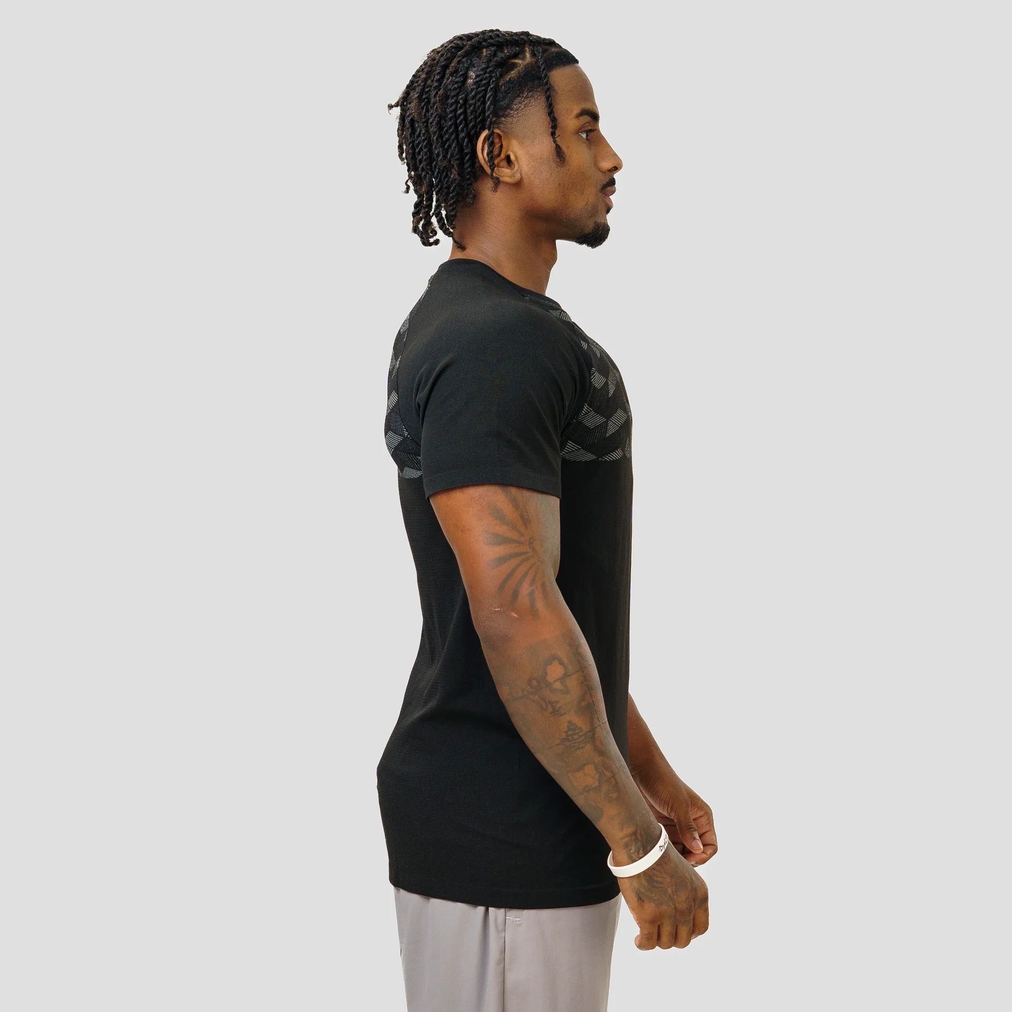Camiseta Apex Dry Holographic Preto - Sem Costura - Image 8