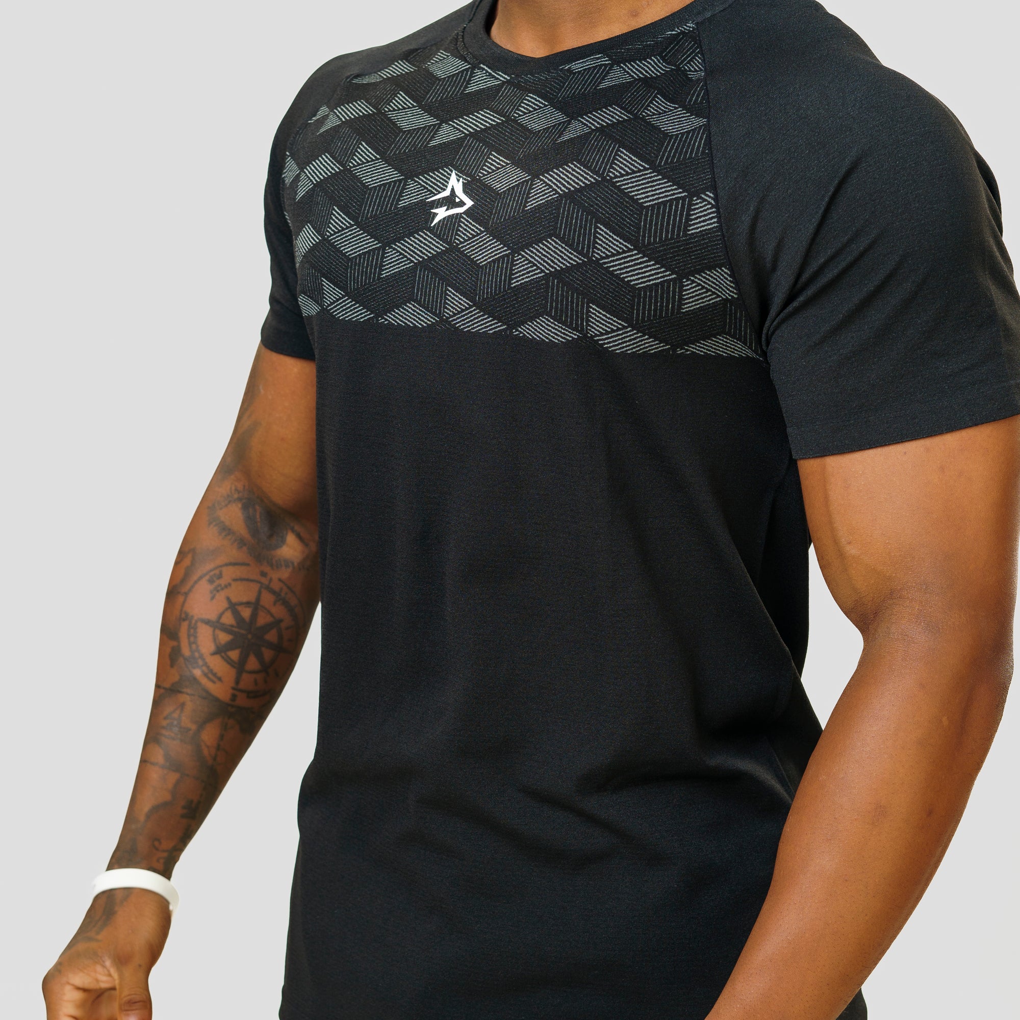 Camiseta Apex Dry Holographic Preto - Sem Costura - Image 9