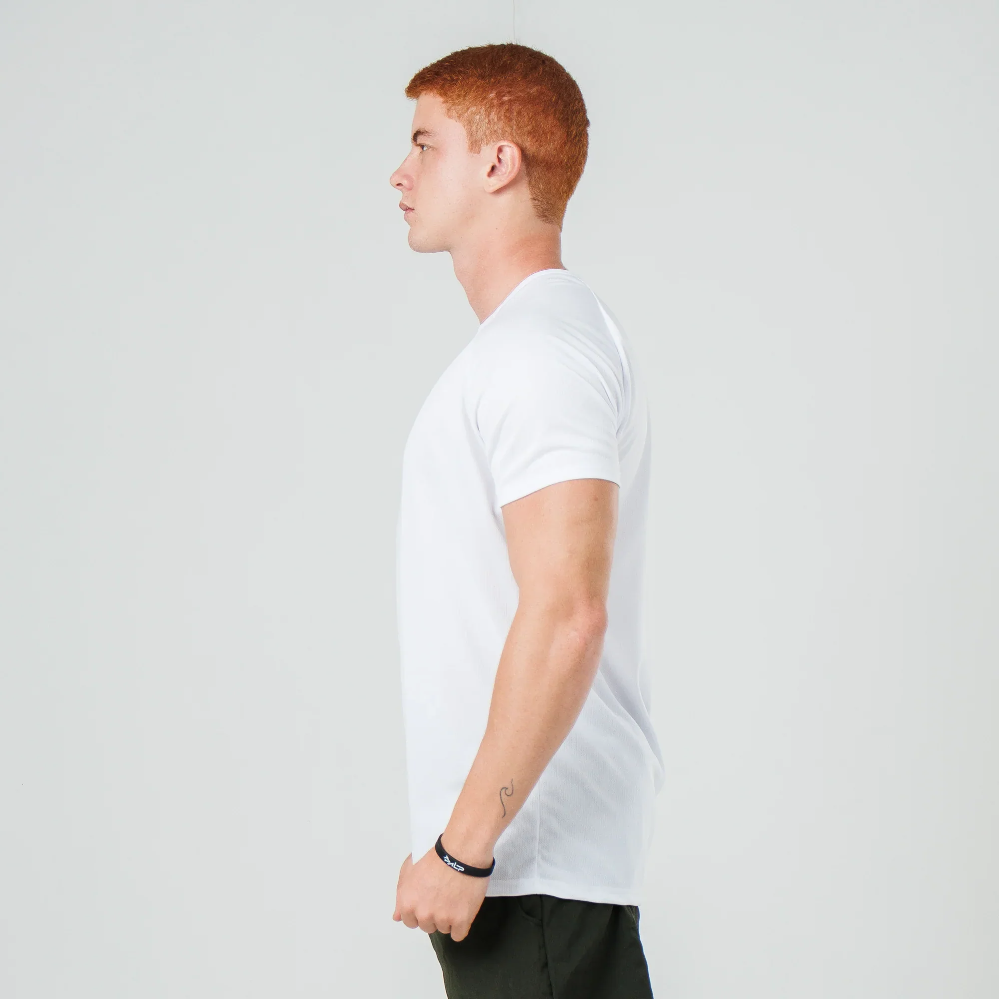 Camiseta Dry Fit Brasão Branco - Image 3