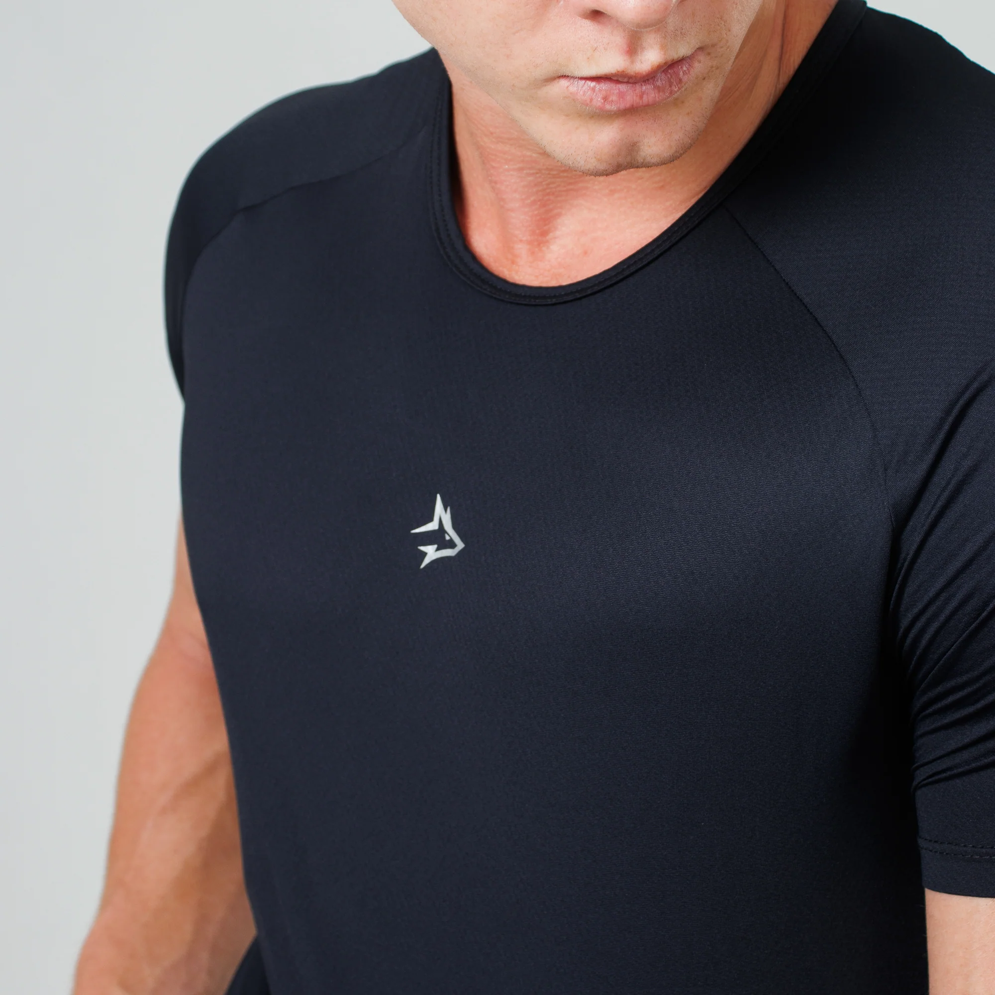 Camiseta Poliamida Core Lupus Preto - Image 7