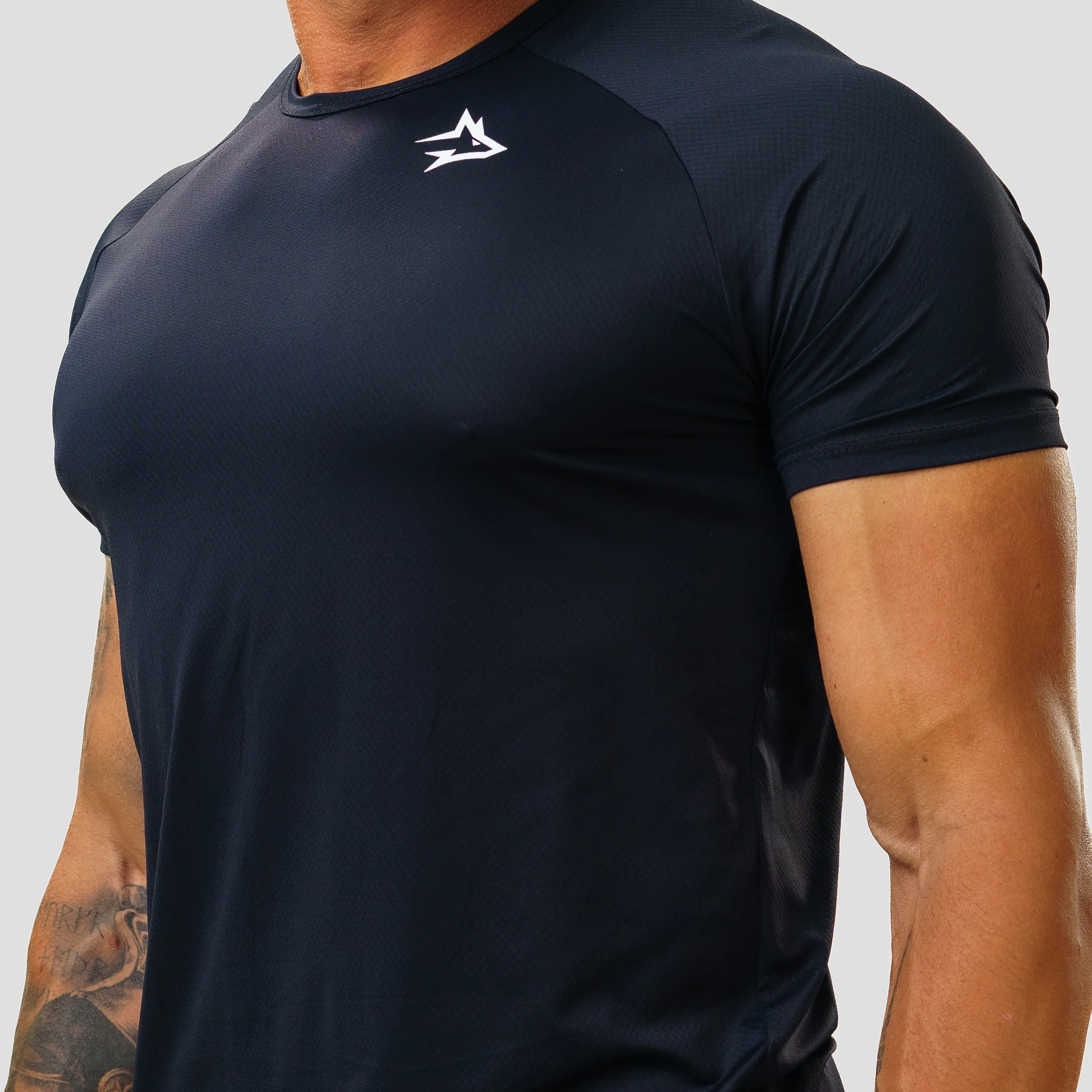 Camiseta Poliamida New Lupus Preto - Image 8