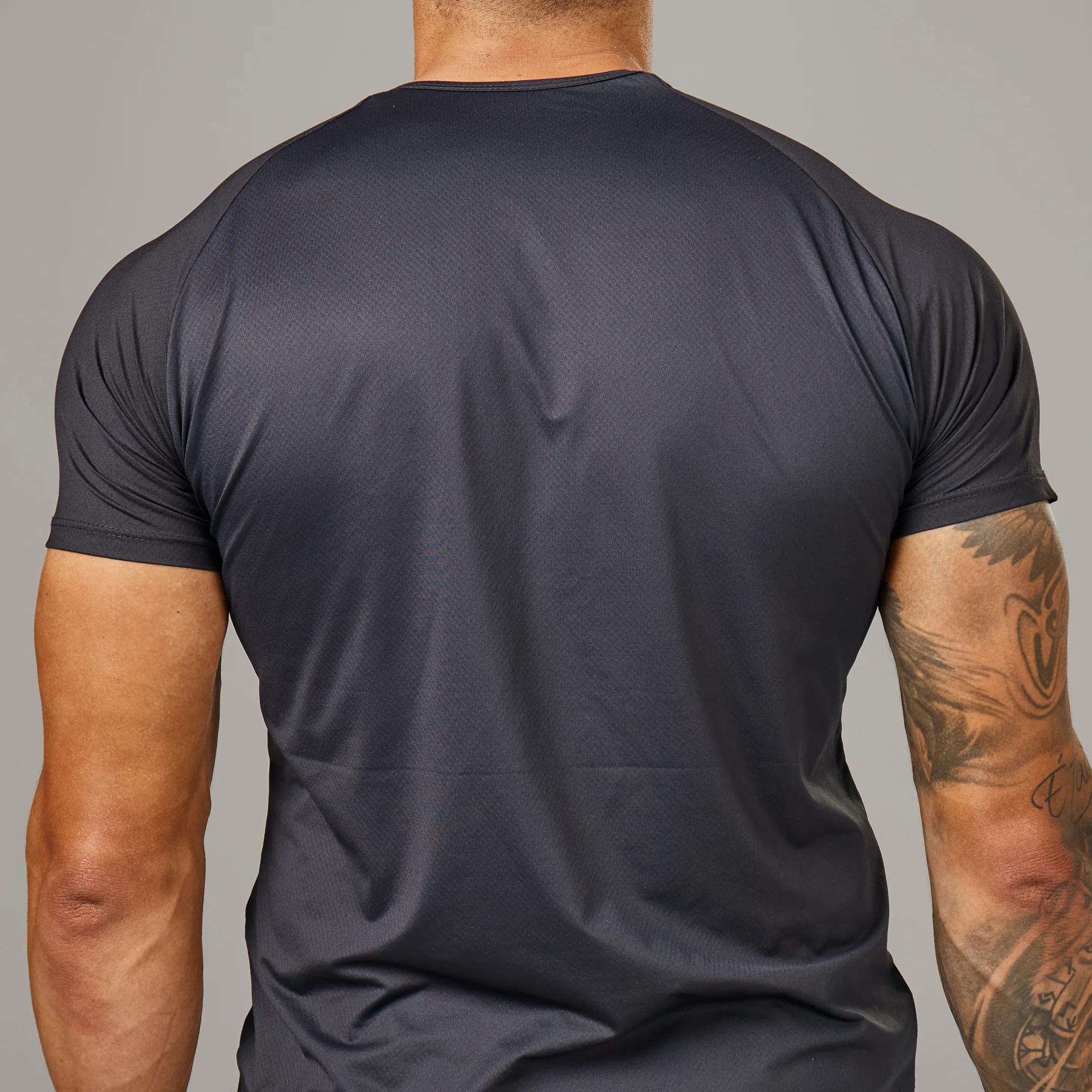 Camiseta Poliamida New Tenacity Preto - Image 10
